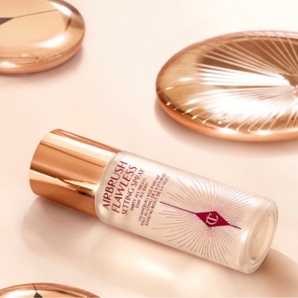 Charlotte Tilbury Other - CHAROTTE Tilbury AIRBRUSH FLAWLESS SETTING SPRAY . 34 ML . New .